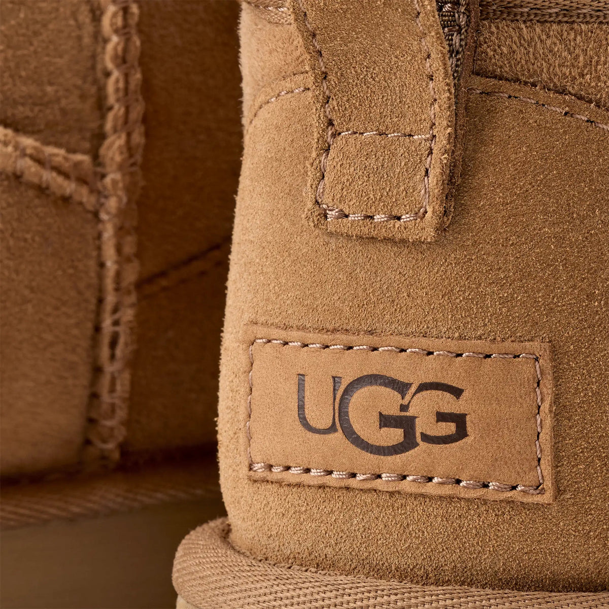UGG Classic Ultra Mini Boot – Warm Wool-Lined Women's Snow Boot | 4 Colors