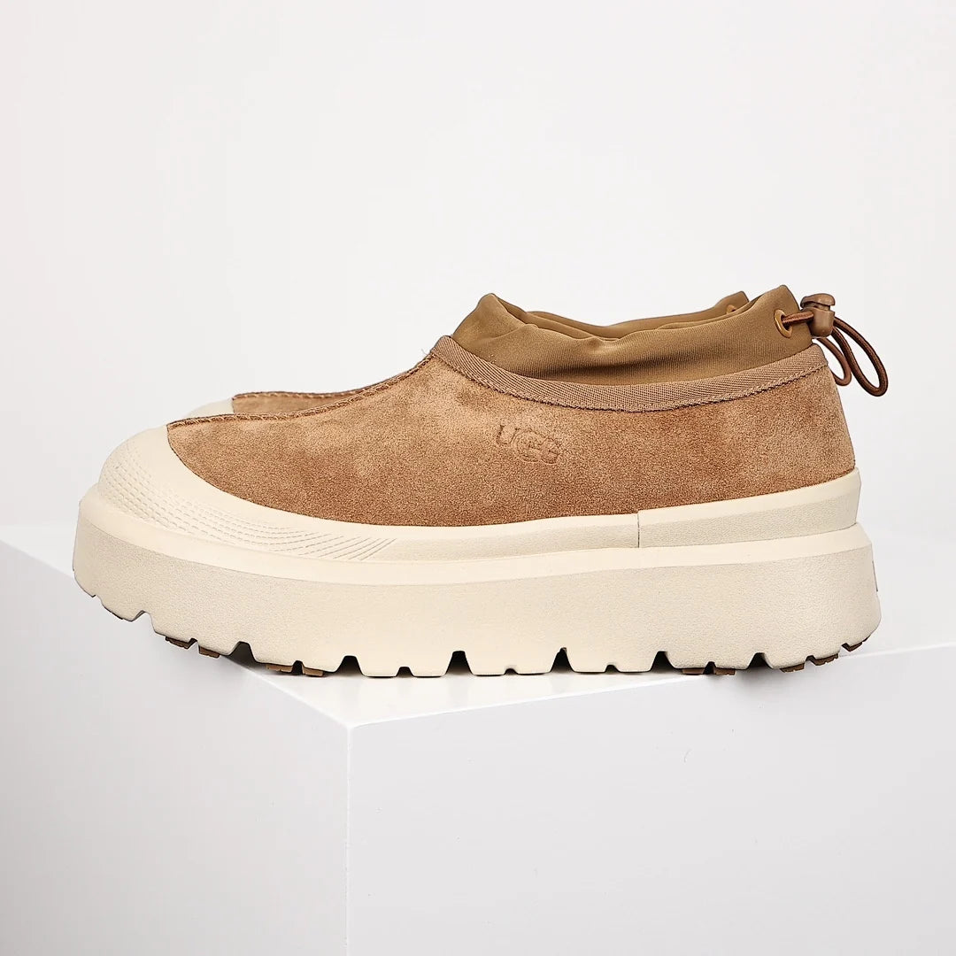UGG Tazz Low-Top Snow Boot – Sherpa-Lined, Chestnut | Unisex Sizes 35–44