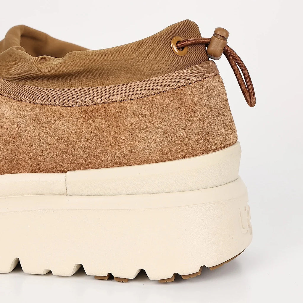 UGG Tazz Low-Top Snow Boot – Sherpa-Lined, Chestnut | Unisex Sizes 35–44