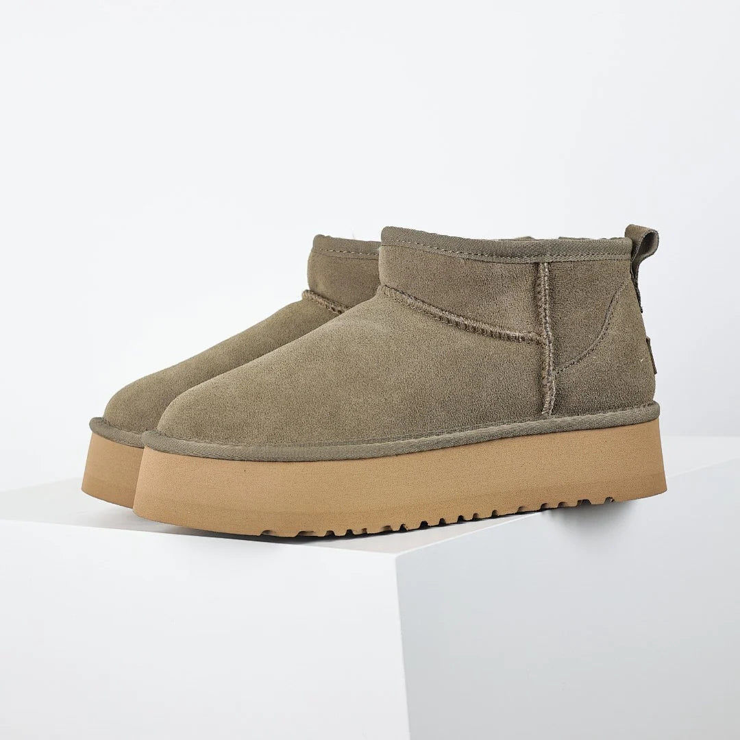 UGG Platform Short Snow Boot – Chunky Sole, Warm-Lined, Army Green | Women's 35–40