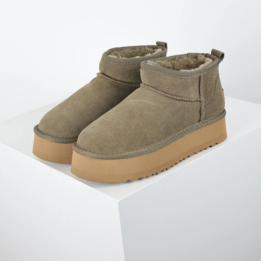 UGG Platform Short Snow Boot – Chunky Sole, Warm-Lined, Army Green | Women's 35–40