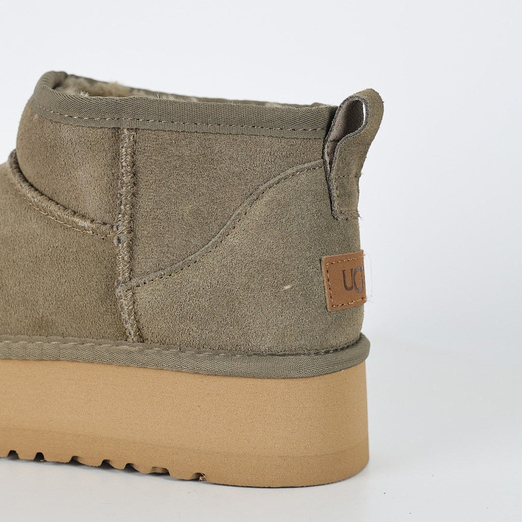 UGG Platform Short Snow Boot – Chunky Sole, Warm-Lined, Army Green | Women's 35–40