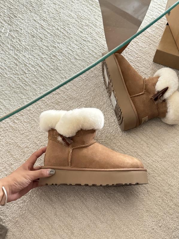 UGG Women's Platform Winter Boot – Warm-Lined, Chunky Sole | Brown, Chestnut