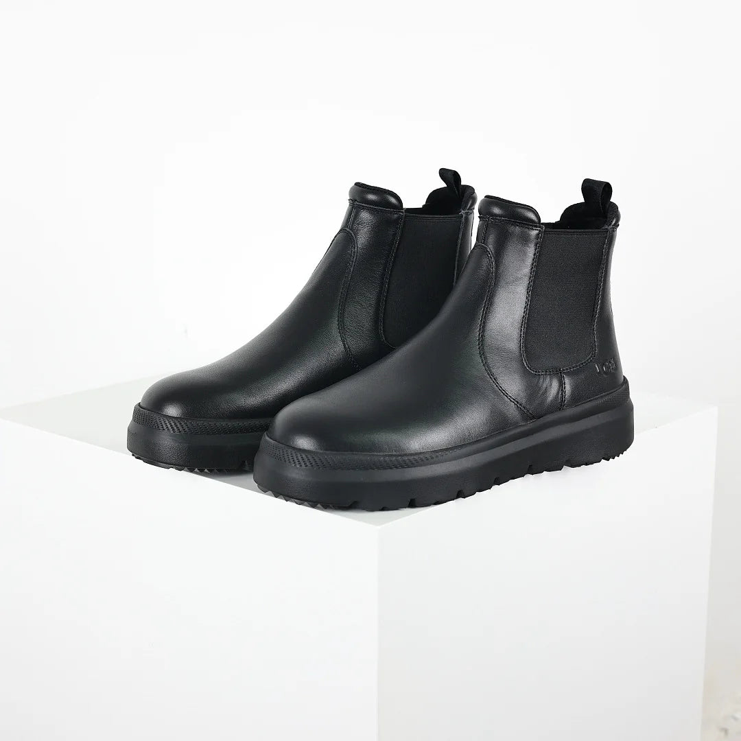 UGG Platform Short Snow Boot – Women's Chunky Sole Winter Boot in Black