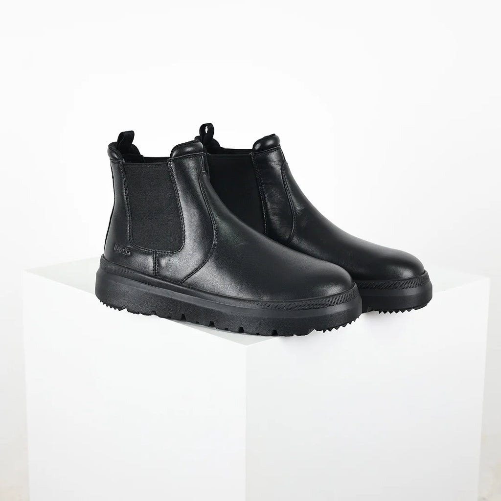 UGG Platform Short Snow Boot – Women's Chunky Sole Winter Boot in Black