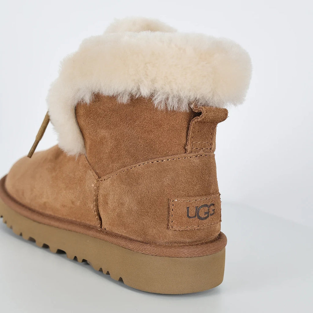 UGG Platform Short Snow Boot – Women's Warm-Lined Chunky Sole Winter Boot in Chestnut
