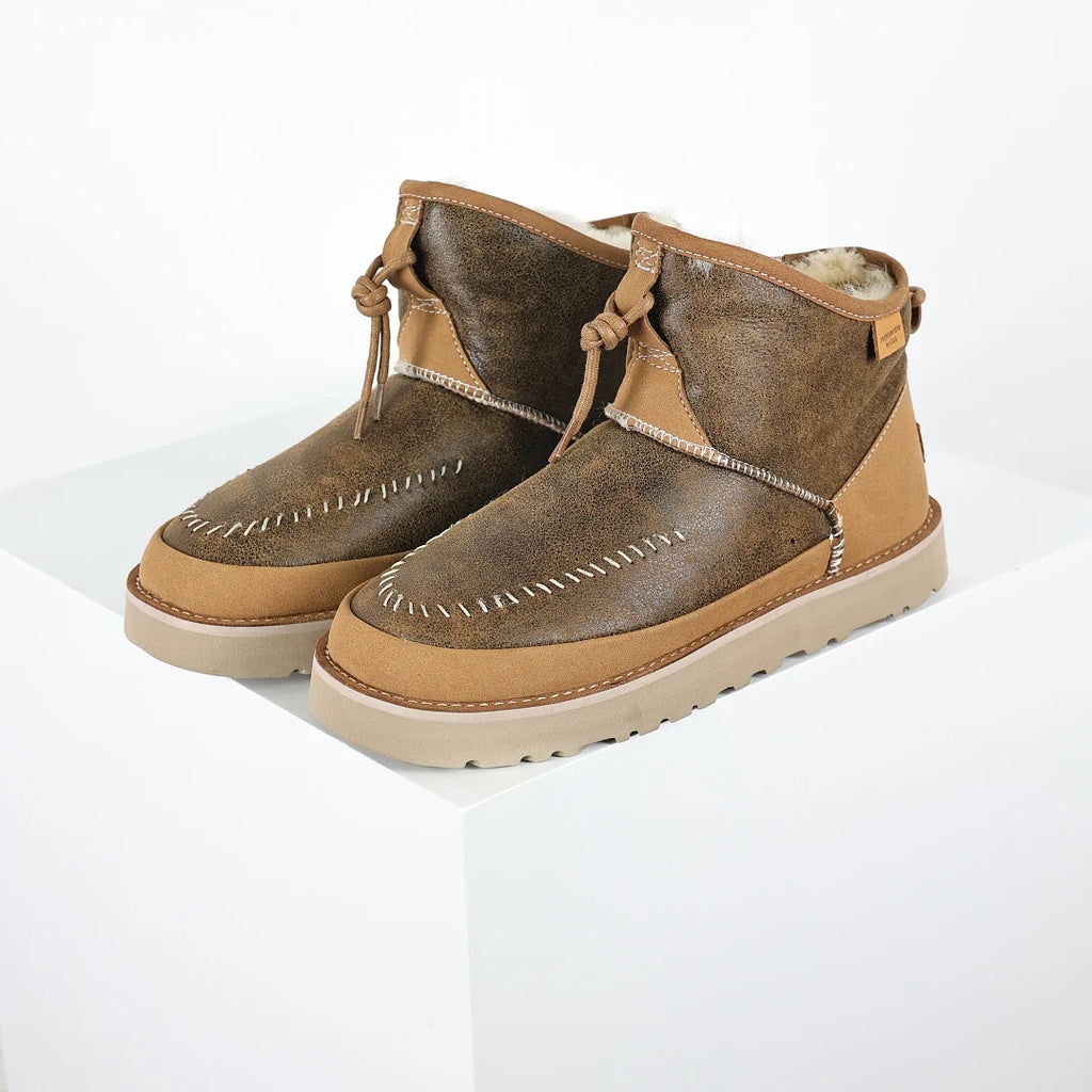 UGG Platform Short Snow Boot – Chunky Sole, Warm-Lined, Gold | Men's