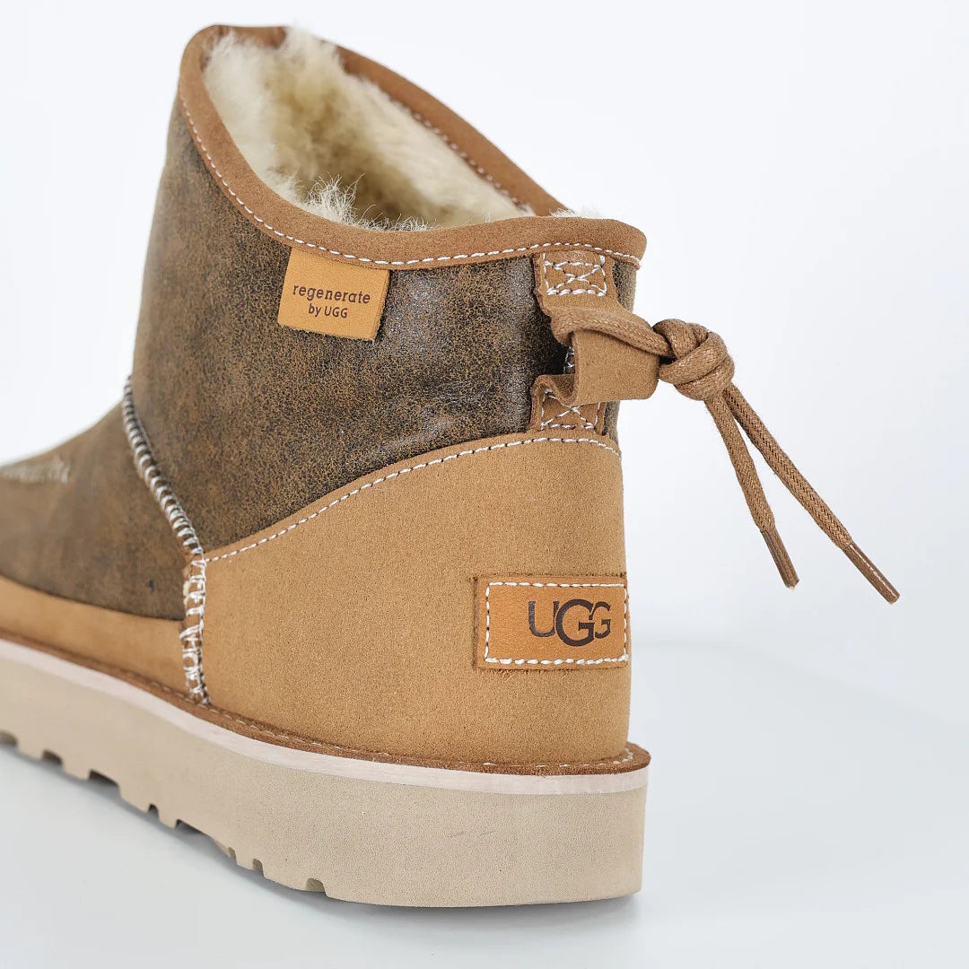 UGG Platform Short Snow Boot – Chunky Sole, Warm-Lined, Gold | Men's