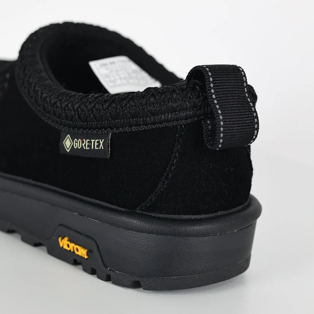 UGG Platform Short Snow Boot – Men's Warm-Lined Chunky Sole Winter Boot in Black