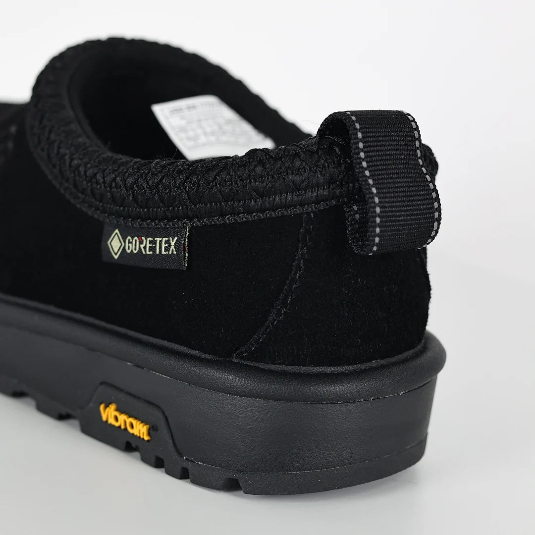 UGG Platform Short Snow Boot – Men's Warm-Lined Chunky Sole Winter Boot in Black