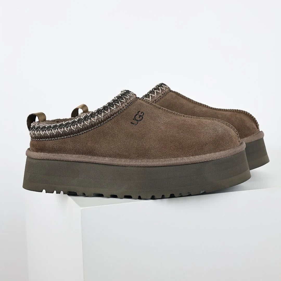 UGG Tazz Platform Mule Slipper – Women's Shearling-Lined Slide in Coffee | Sizes 35–40