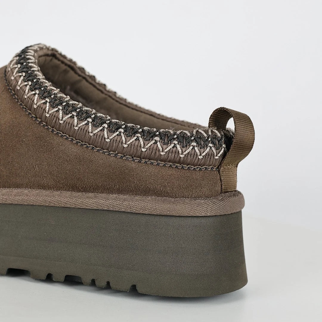 UGG Tazz Platform Mule Slipper – Women's Shearling-Lined Slide in Coffee | Sizes 35–40