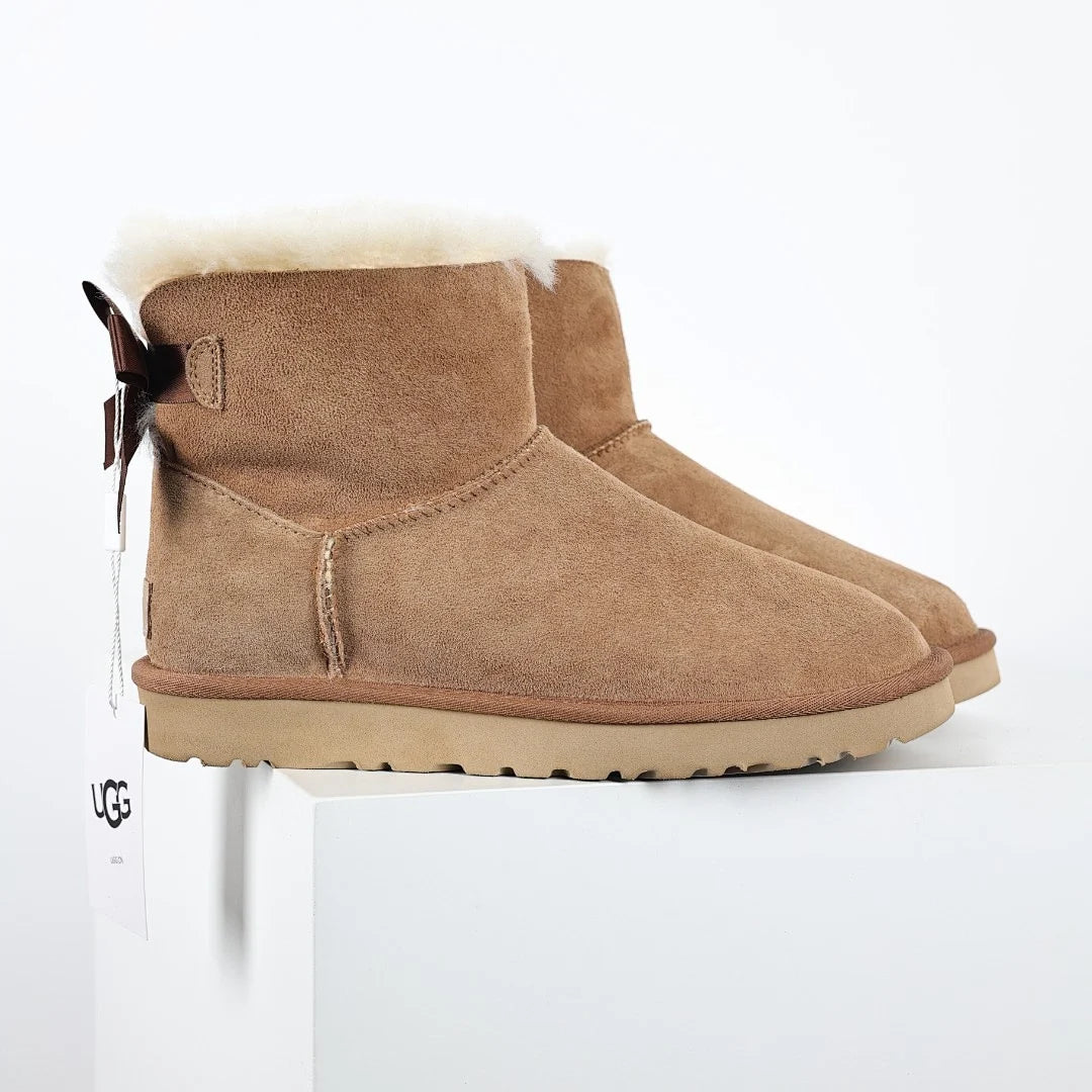 UGG Bailey Bow Snow Boots – Warm-Lined Women's Winter Boot with Bow Detail in Chestnut
