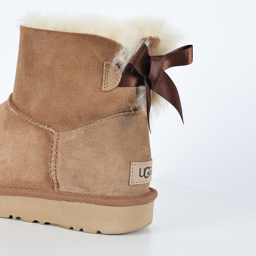 UGG Bailey Bow Snow Boots – Warm-Lined Women's Winter Boot with Bow Detail in Chestnut