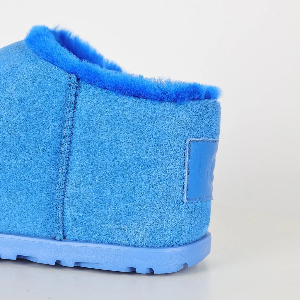 UGG Platform Short Snow Boot – Chunky Sole, Warm-Lined, Blue
