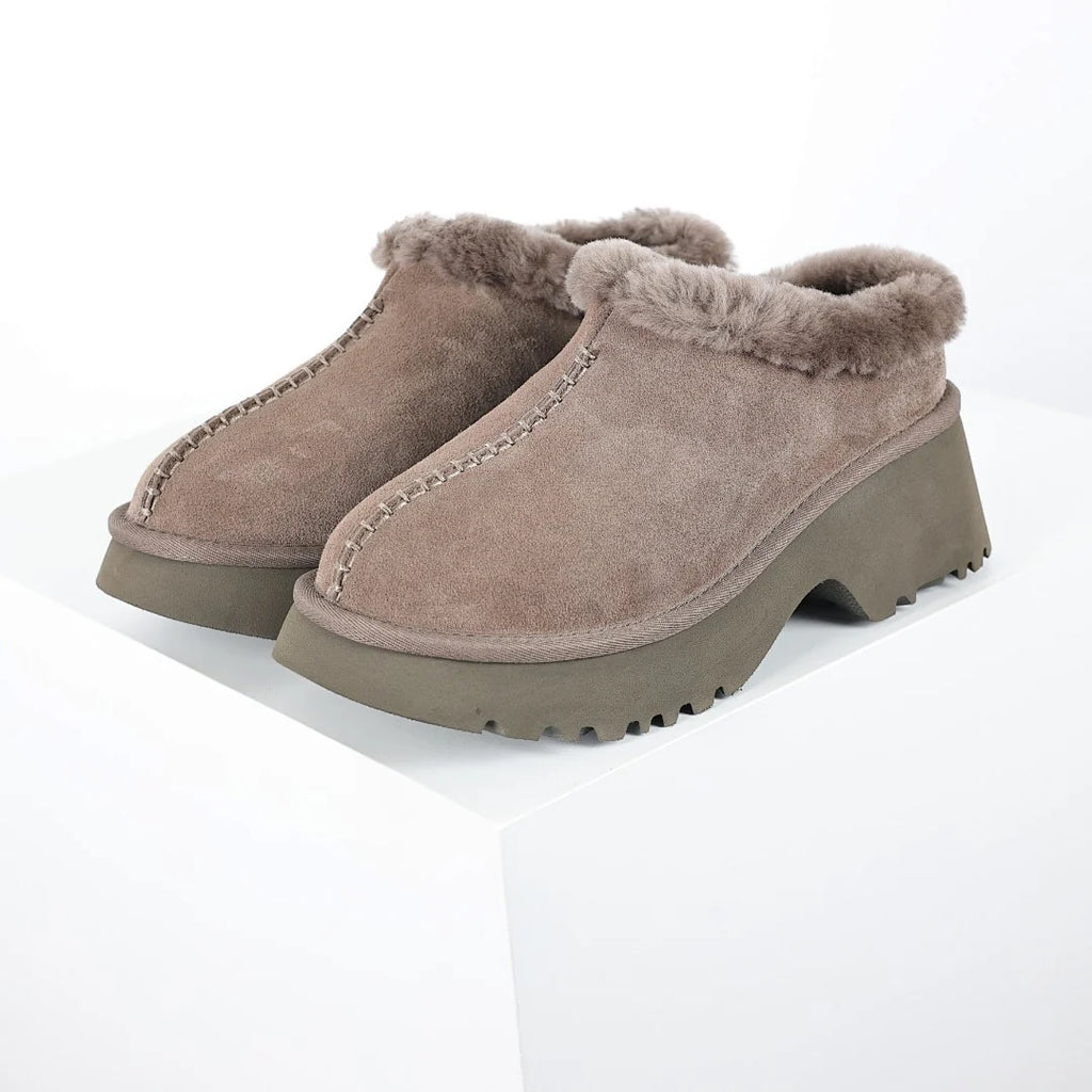 UGG Fisherman Wedge Snow Boots – Women's Winter Boot with 5cm Wedge in Brown