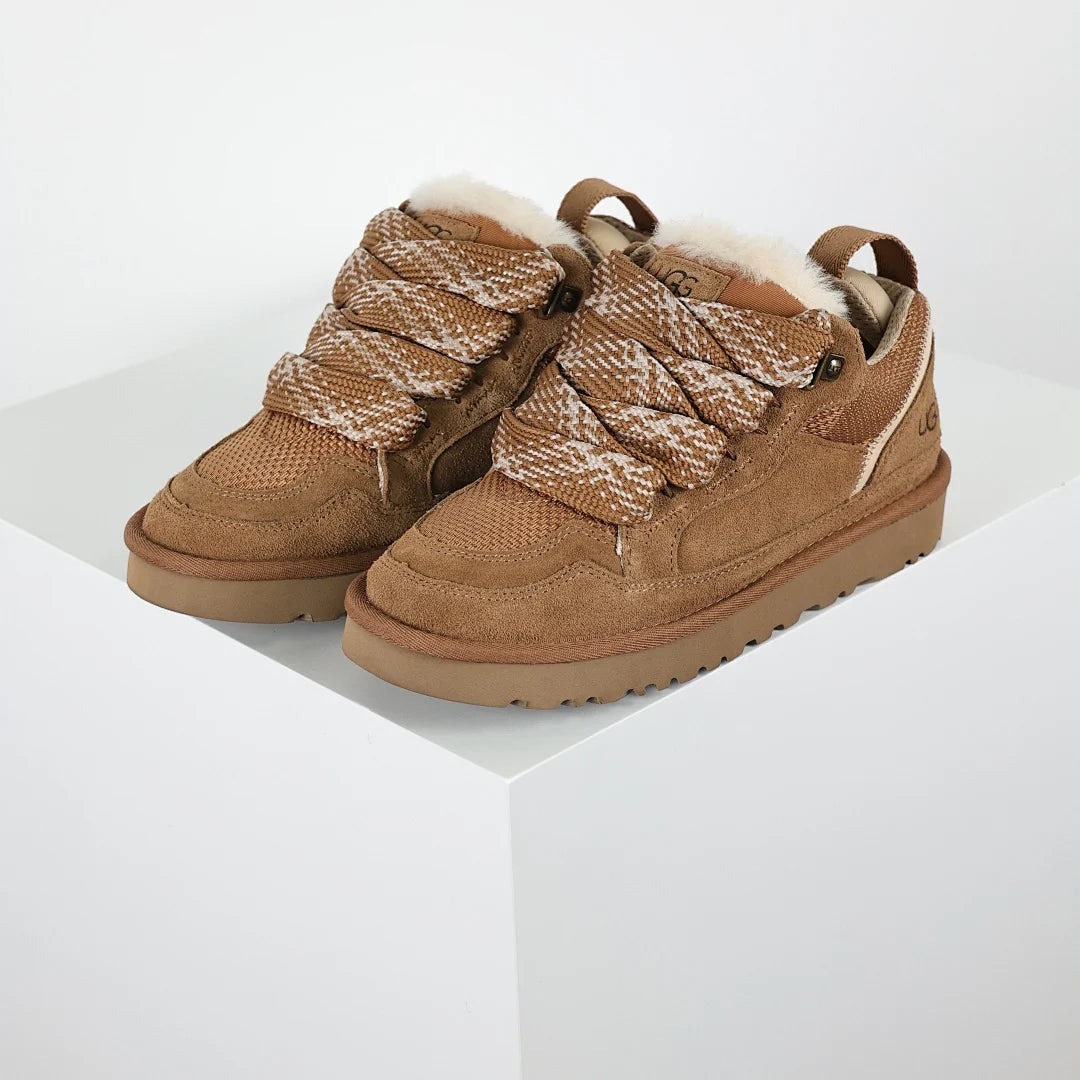 UGG Platform Short Snow Boot – Chunky Sole, Warm-Lined, Chestnut
