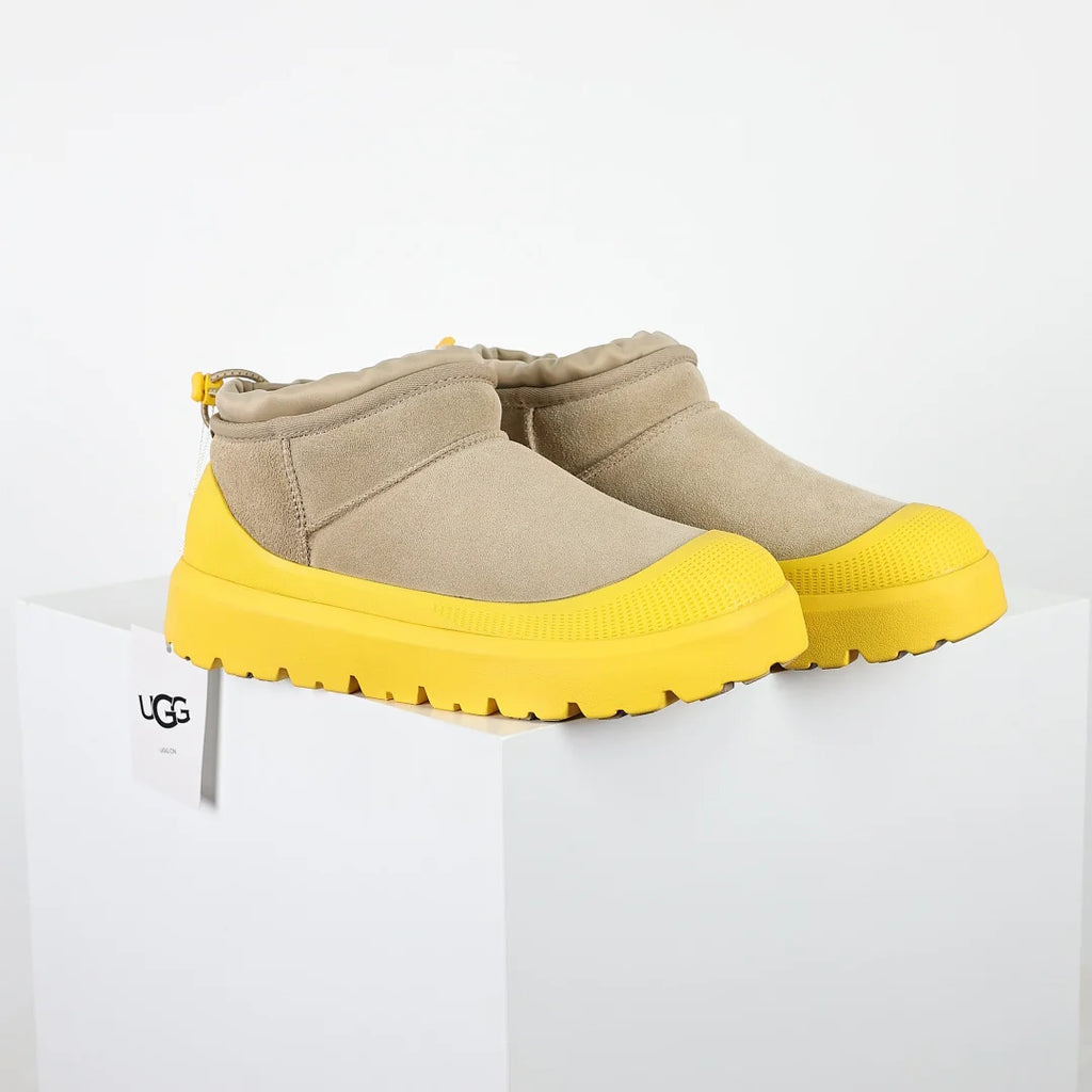 UGG Platform Short Snow Boot – 4 cm Platform, Warm-Lined, Beige | Men's