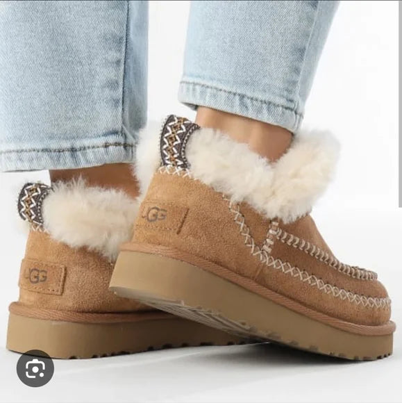 UGG Ultra Mini Alpine Sangpo Boot – Warm-Lined Women's Winter Boot | Chestnut, Brown
